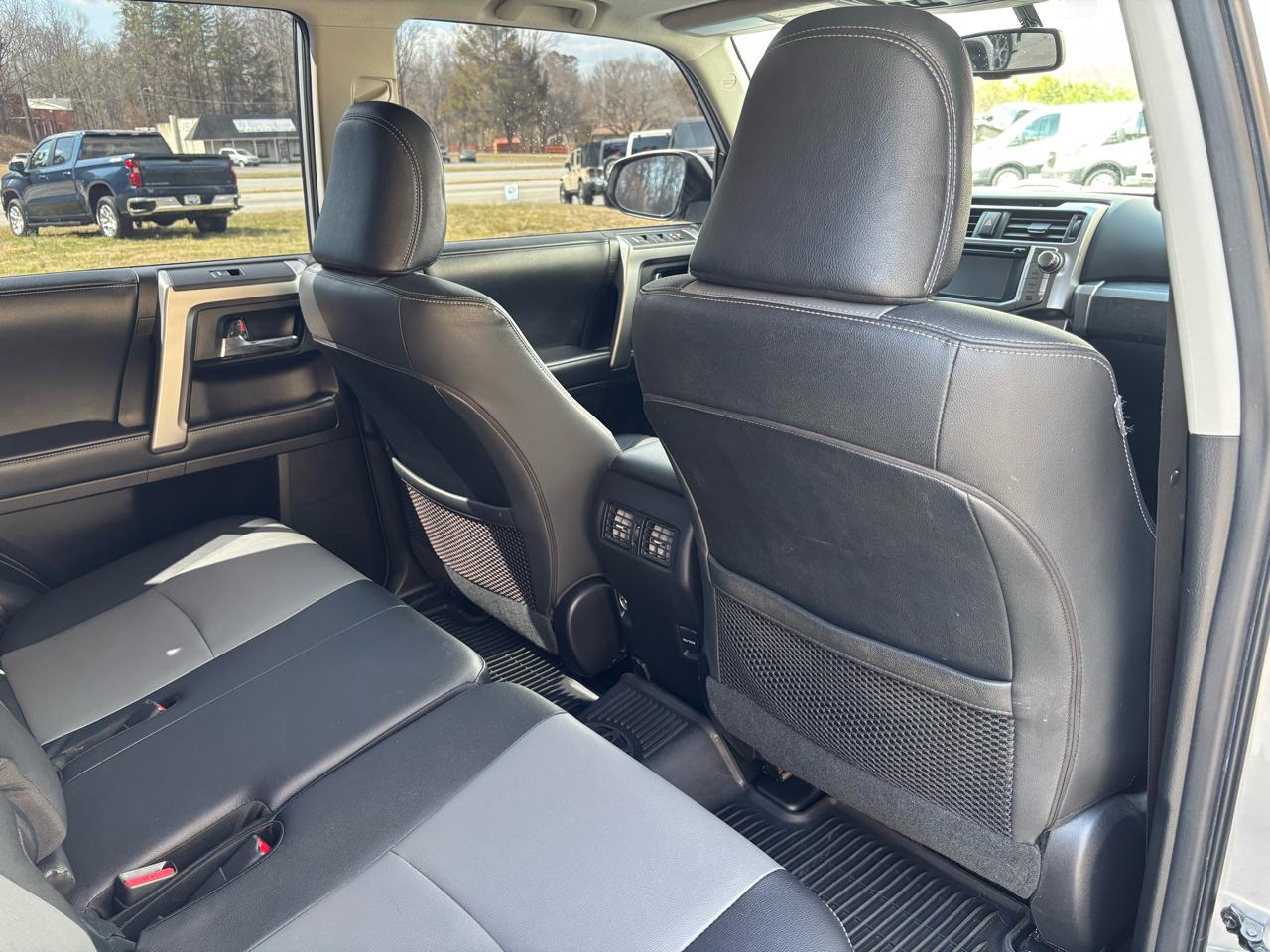 Toyota 4Runner SR5 Premium 4WD 2019