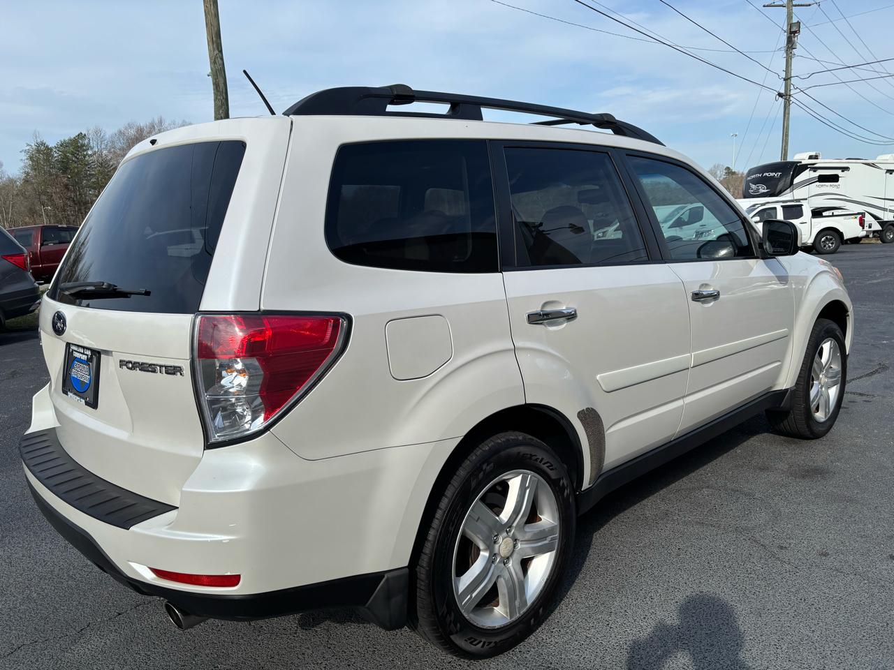Subaru Forester 2.5X Premium 2010