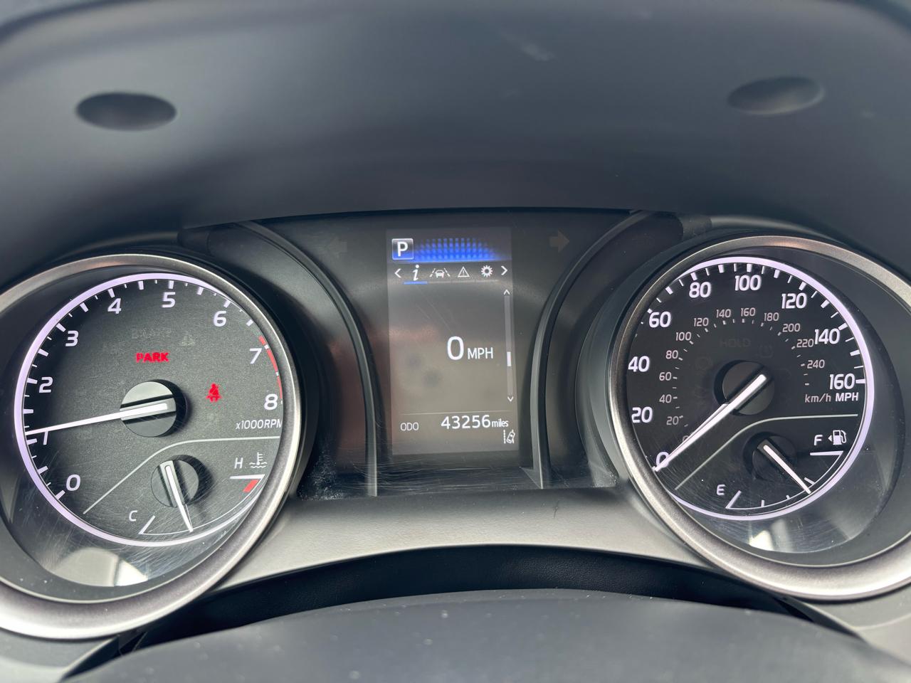 Toyota Camry SE 2023