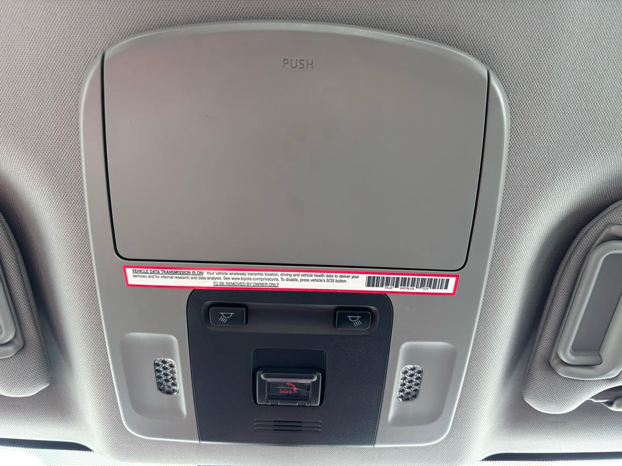 Toyota Camry SE 2023