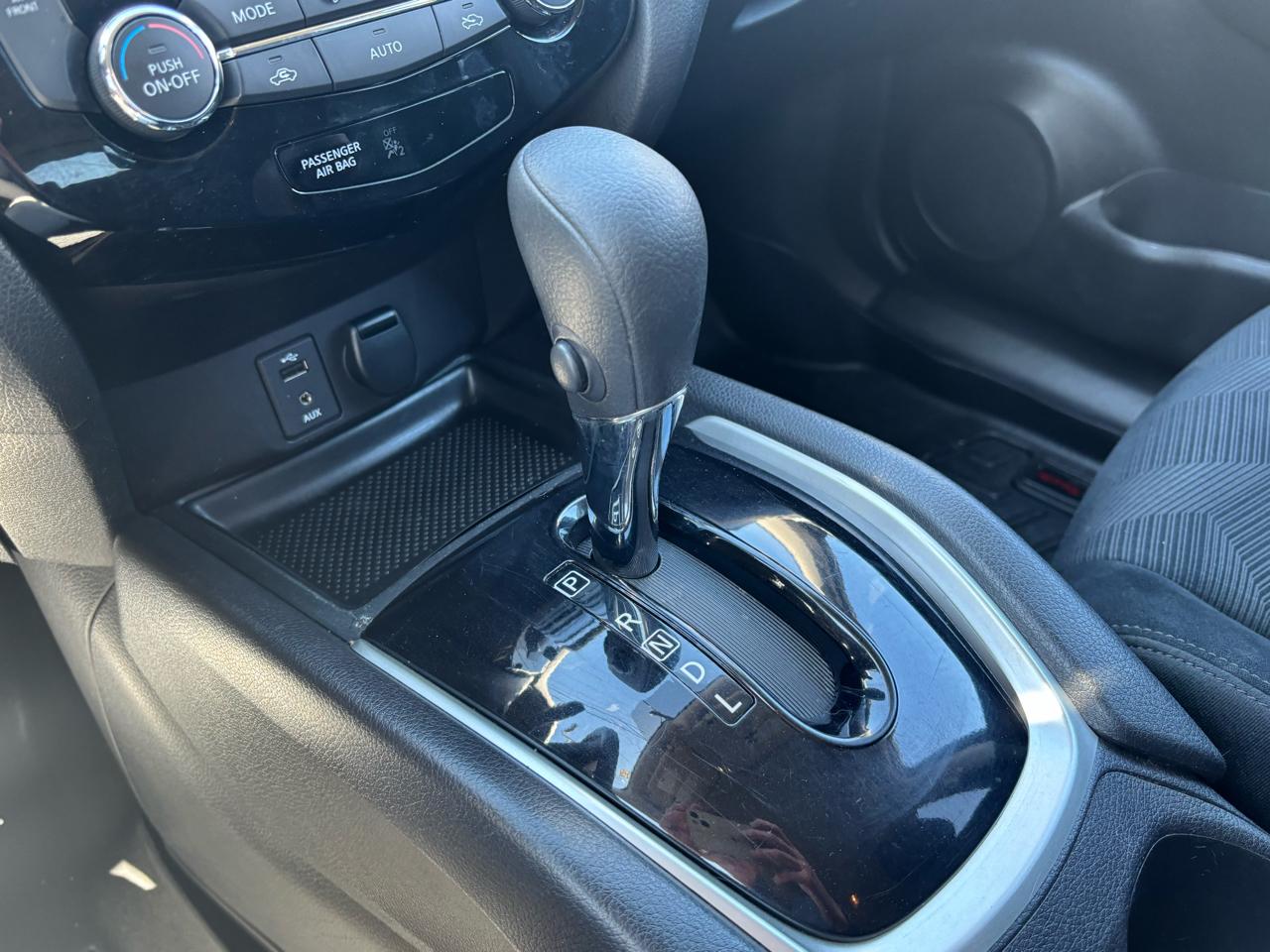 Nissan Rogue SV AWD 2015