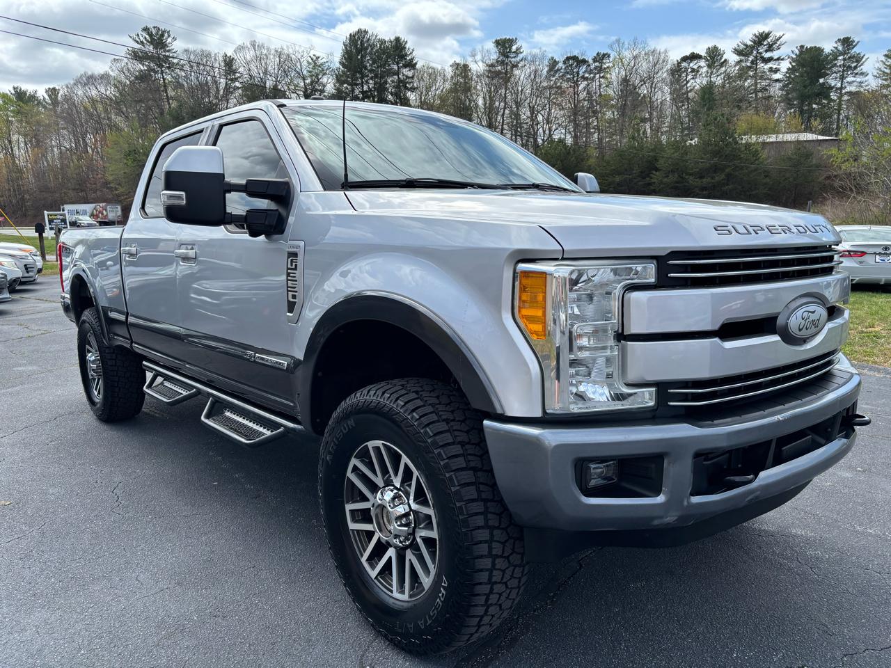 Ford F-350 SD Lariat Crew Cab 4WD 2017