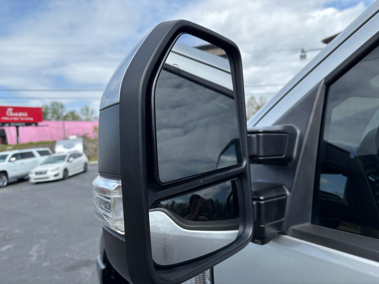 Ford F-350 SD Lariat Crew Cab 4WD 2017