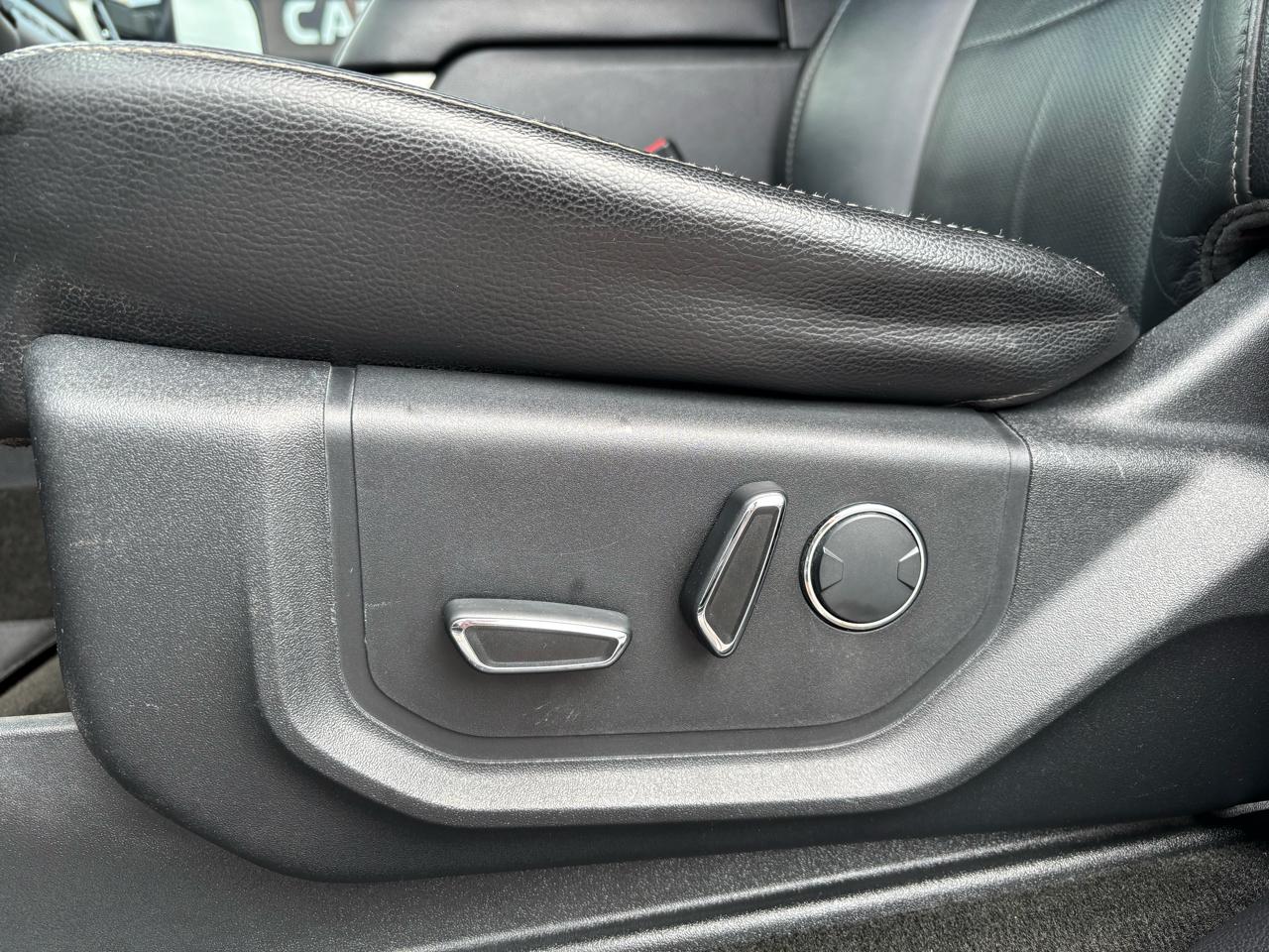 Ford F-350 SD Lariat Crew Cab 4WD 2017