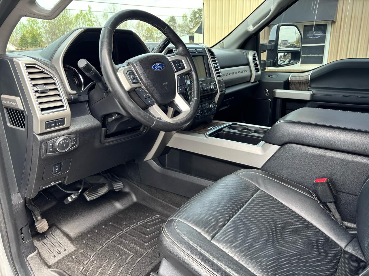 Ford F-350 SD Lariat Crew Cab 4WD 2017