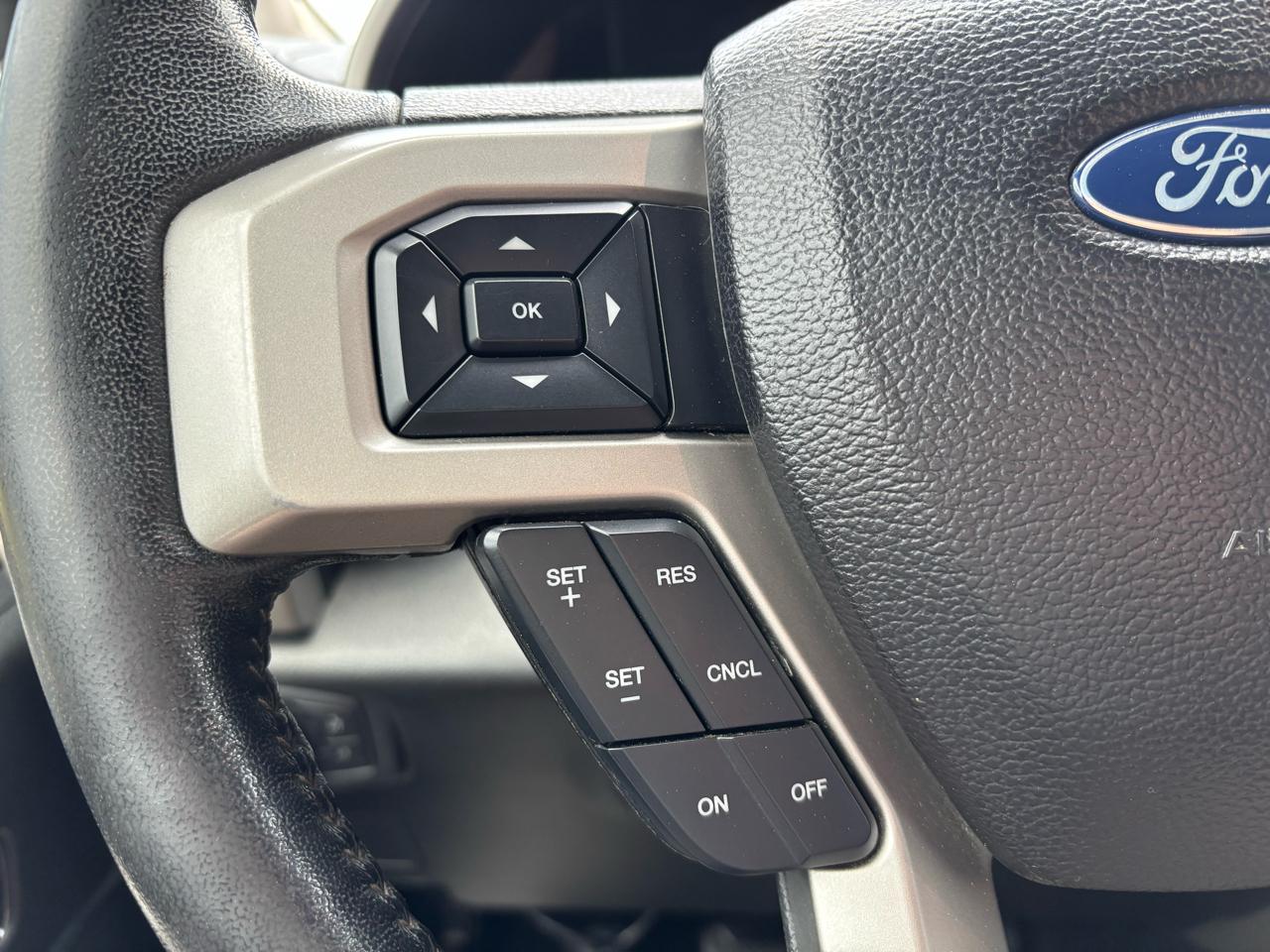 Ford F-350 SD Lariat Crew Cab 4WD 2017