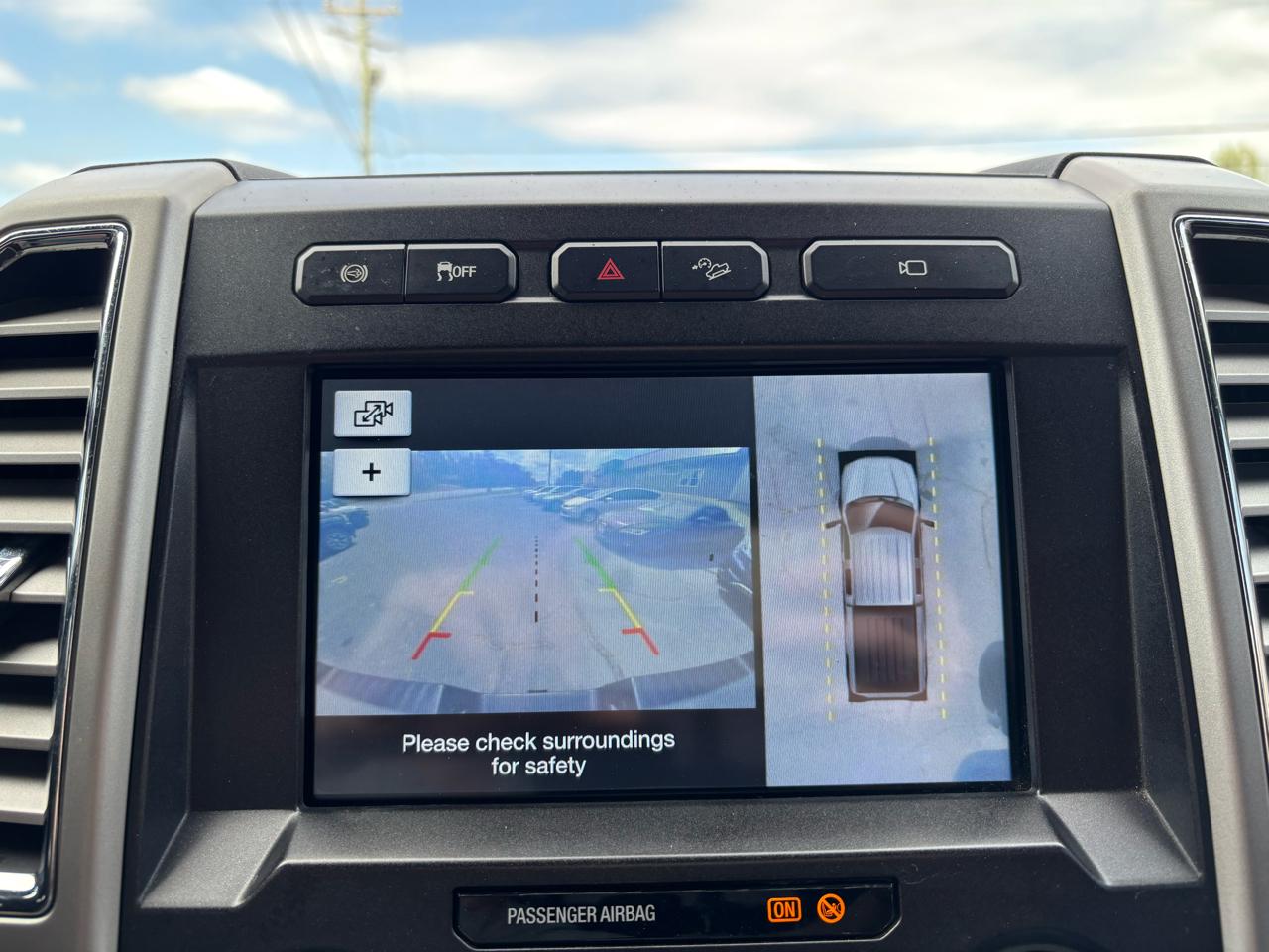 Ford F-350 SD Lariat Crew Cab 4WD 2017