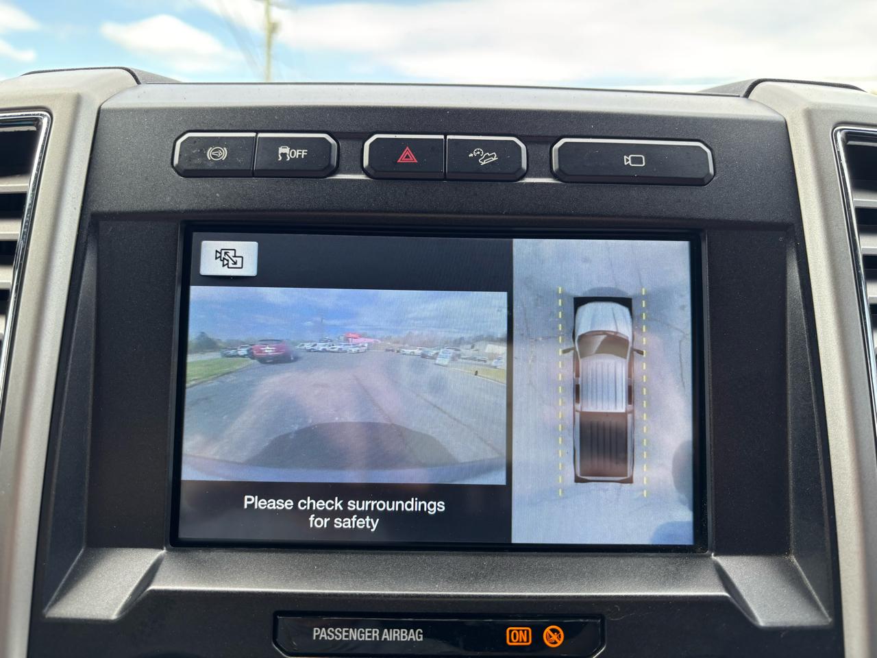 Ford F-350 SD Lariat Crew Cab 4WD 2017