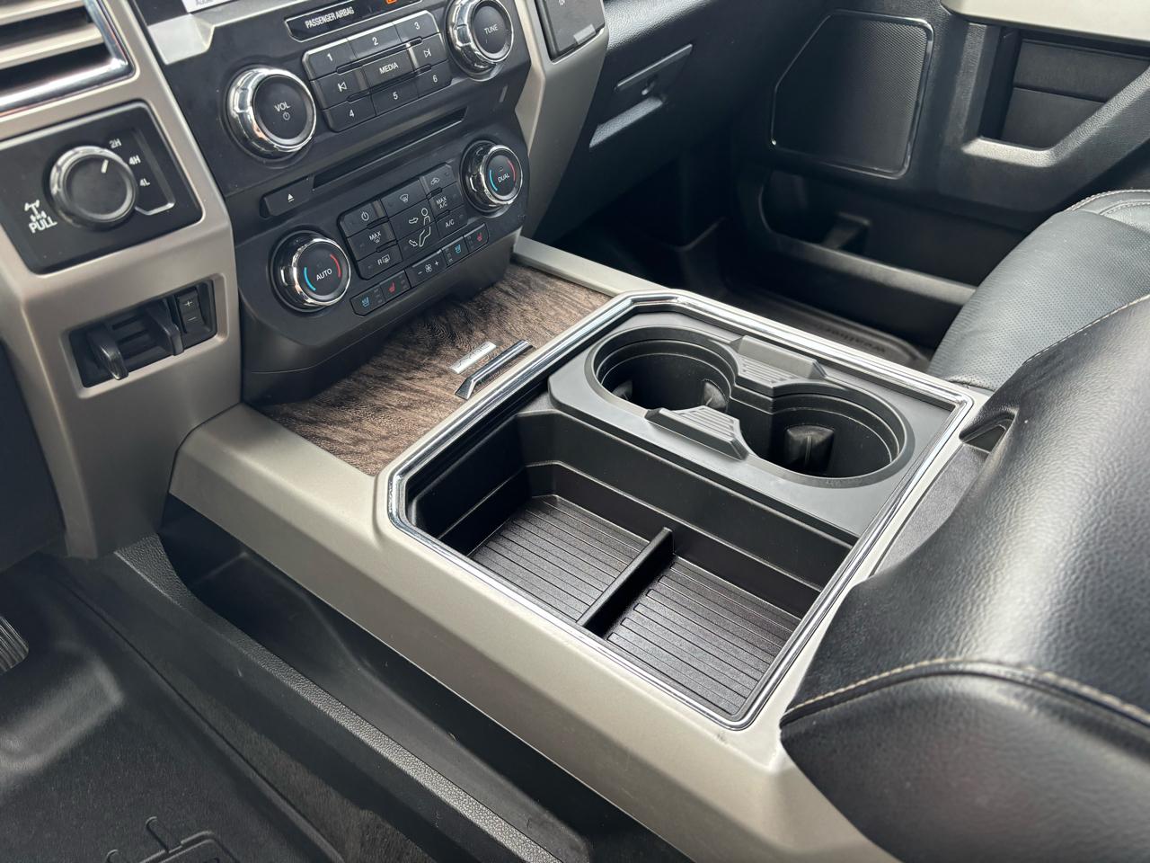 Ford F-350 SD Lariat Crew Cab 4WD 2017