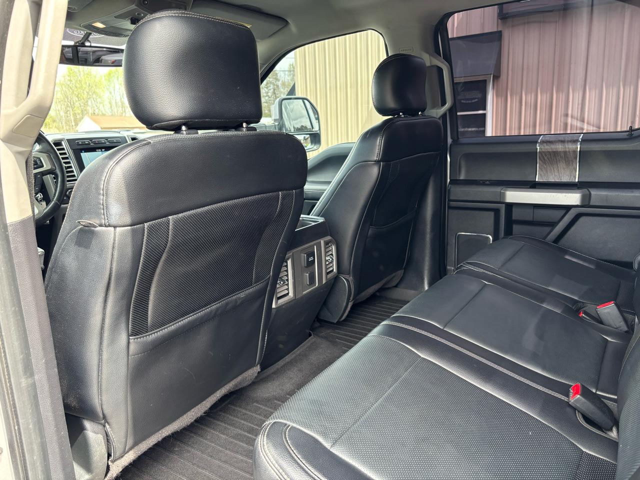 Ford F-350 SD Lariat Crew Cab 4WD 2017