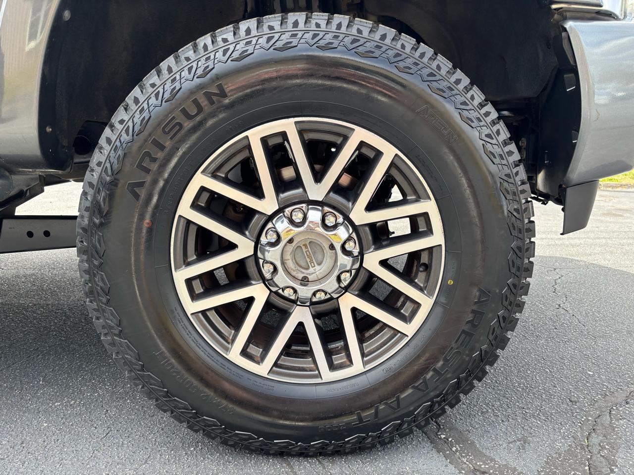 Ford F-350 SD Lariat Crew Cab 4WD 2017