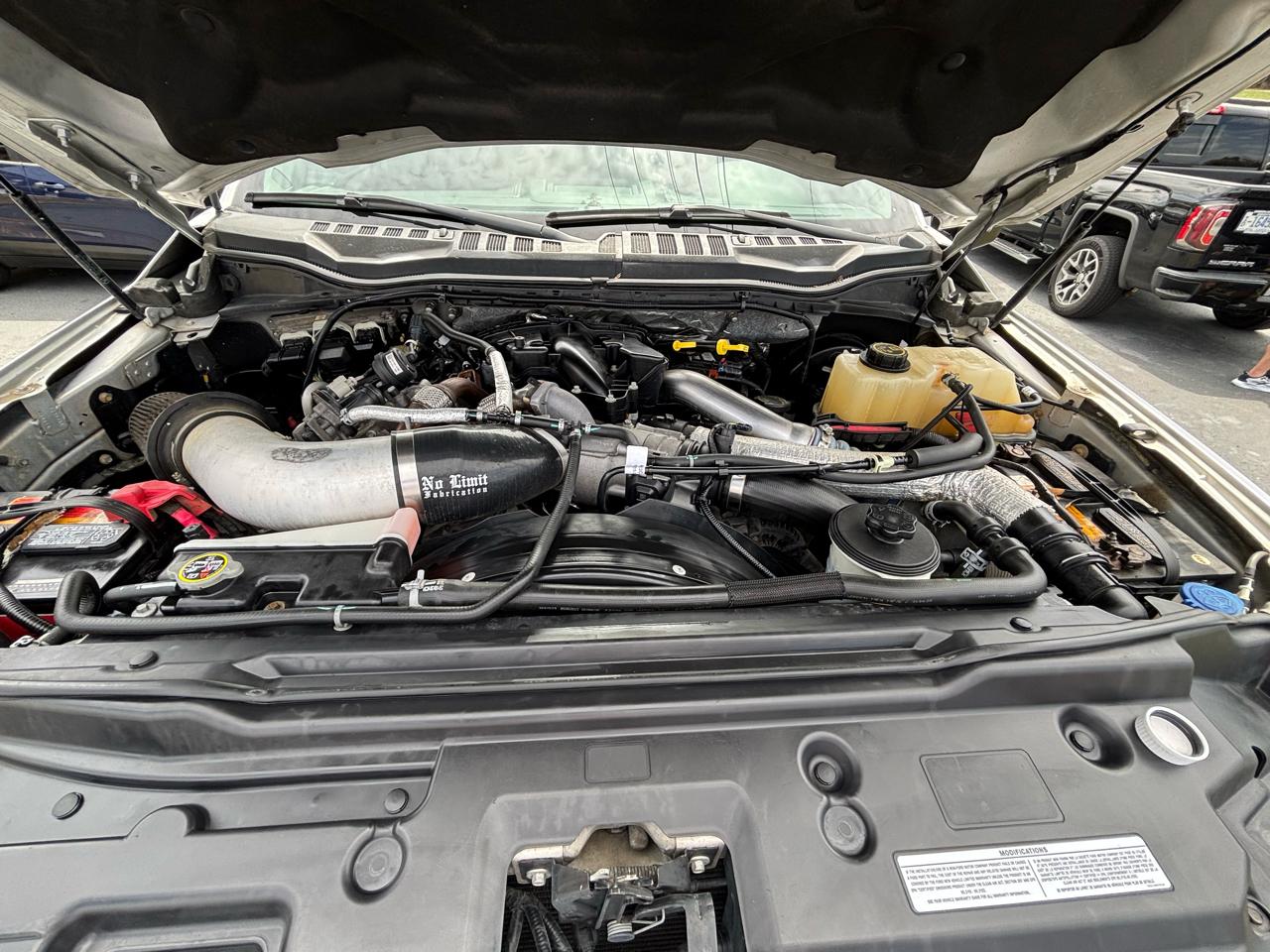 Ford F-350 SD Lariat Crew Cab 4WD 2017