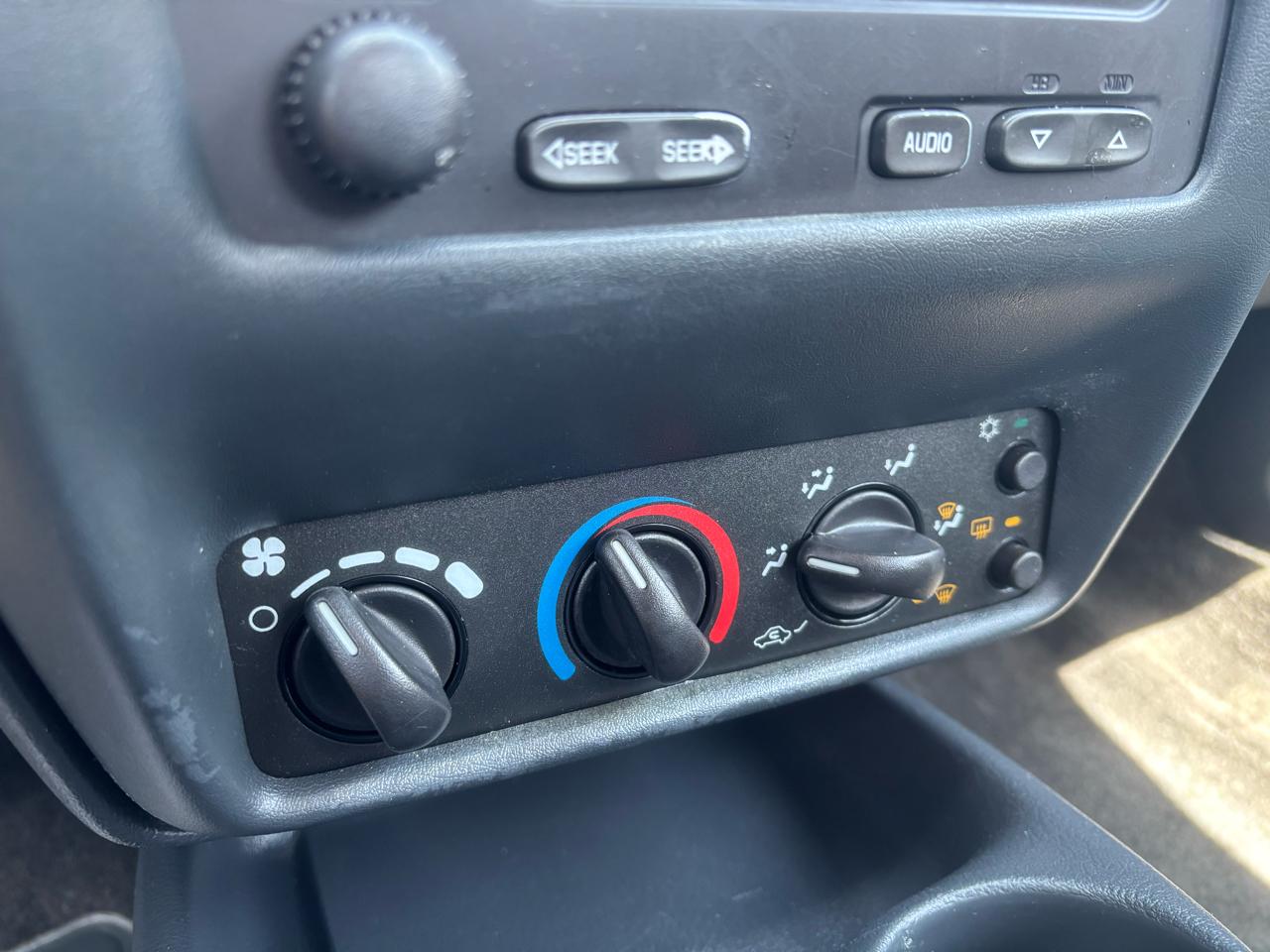 Chevrolet Cavalier Sedan 2003