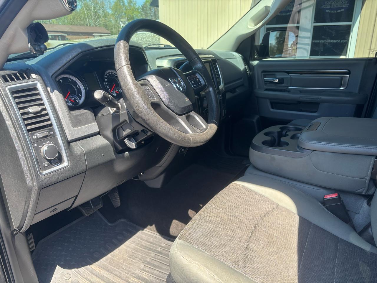 RAM 2500 SLT Crew Cab SWB 4WD 2015