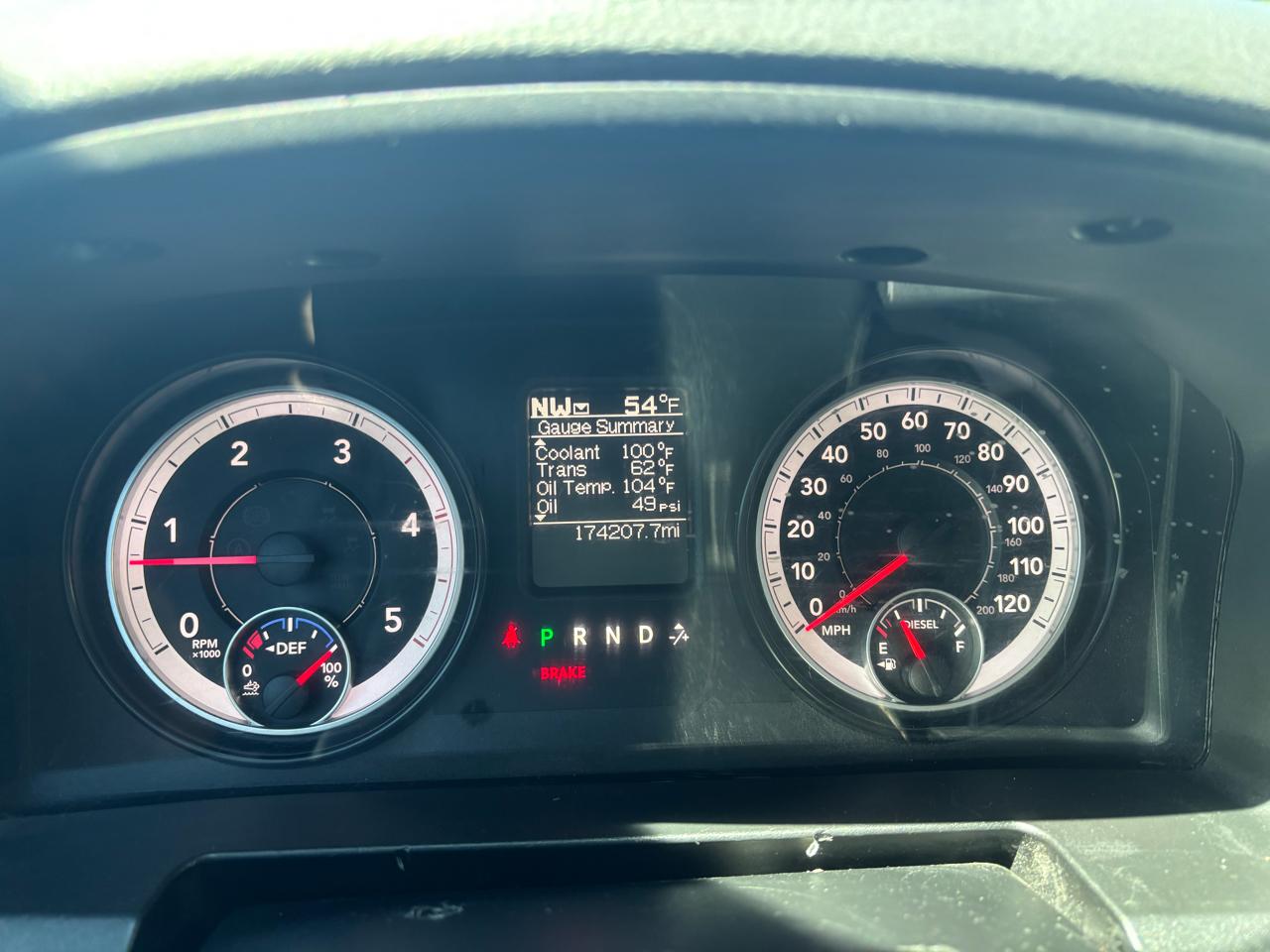 RAM 2500 SLT Crew Cab SWB 4WD 2015