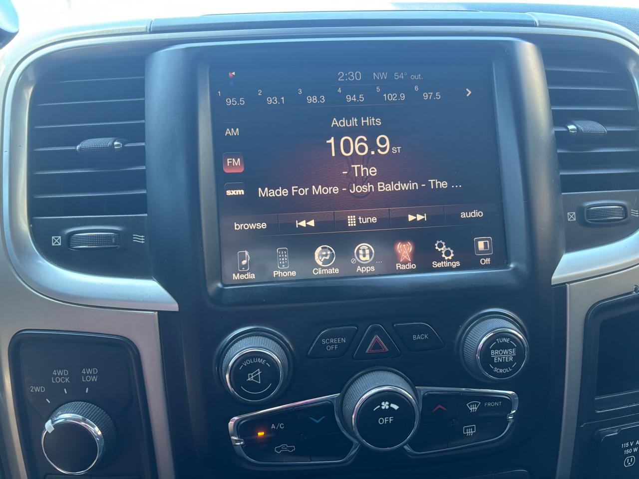 RAM 2500 SLT Crew Cab SWB 4WD 2015