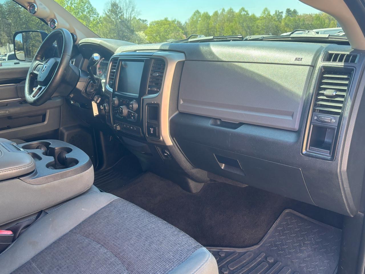 RAM 2500 SLT Crew Cab SWB 4WD 2015