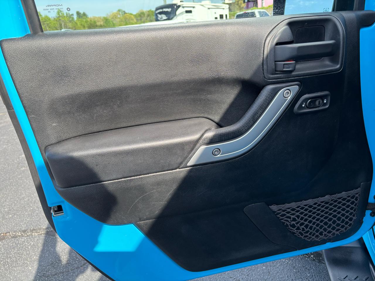 Jeep Wrangler Unlimited Sahara 4WD 2017