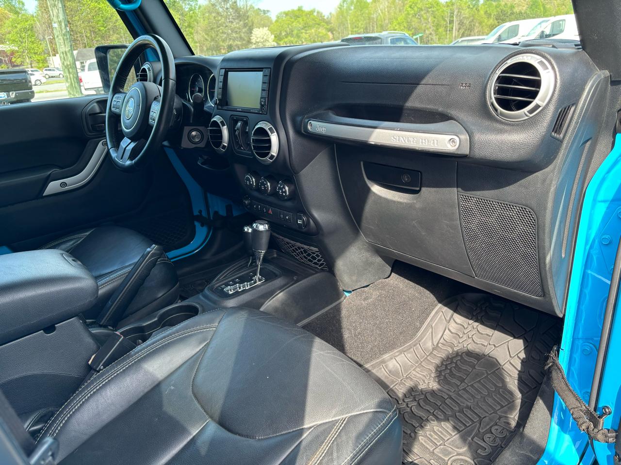 Jeep Wrangler Unlimited Sahara 4WD 2017