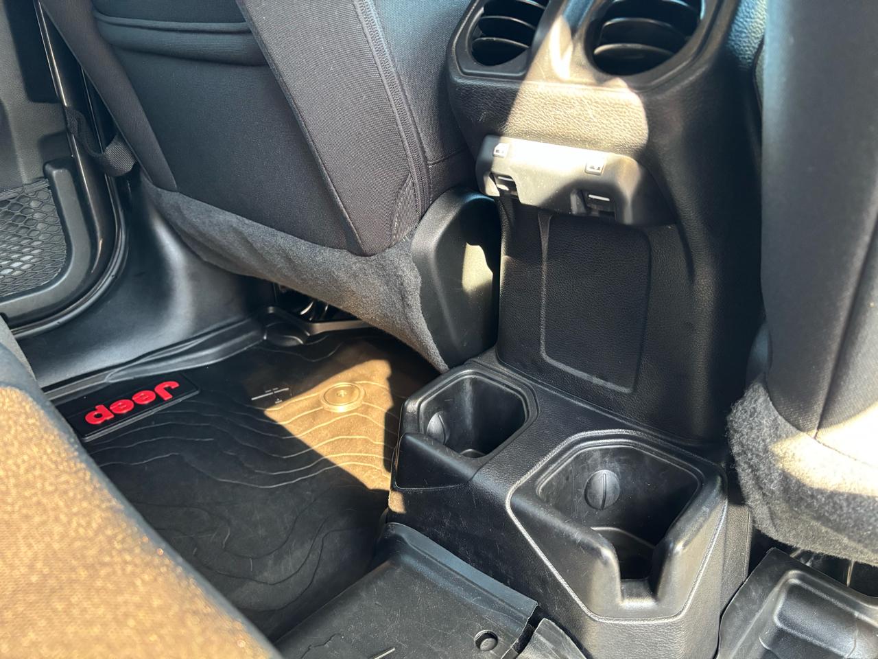 Jeep Wrangler Unlimited Sport 2020