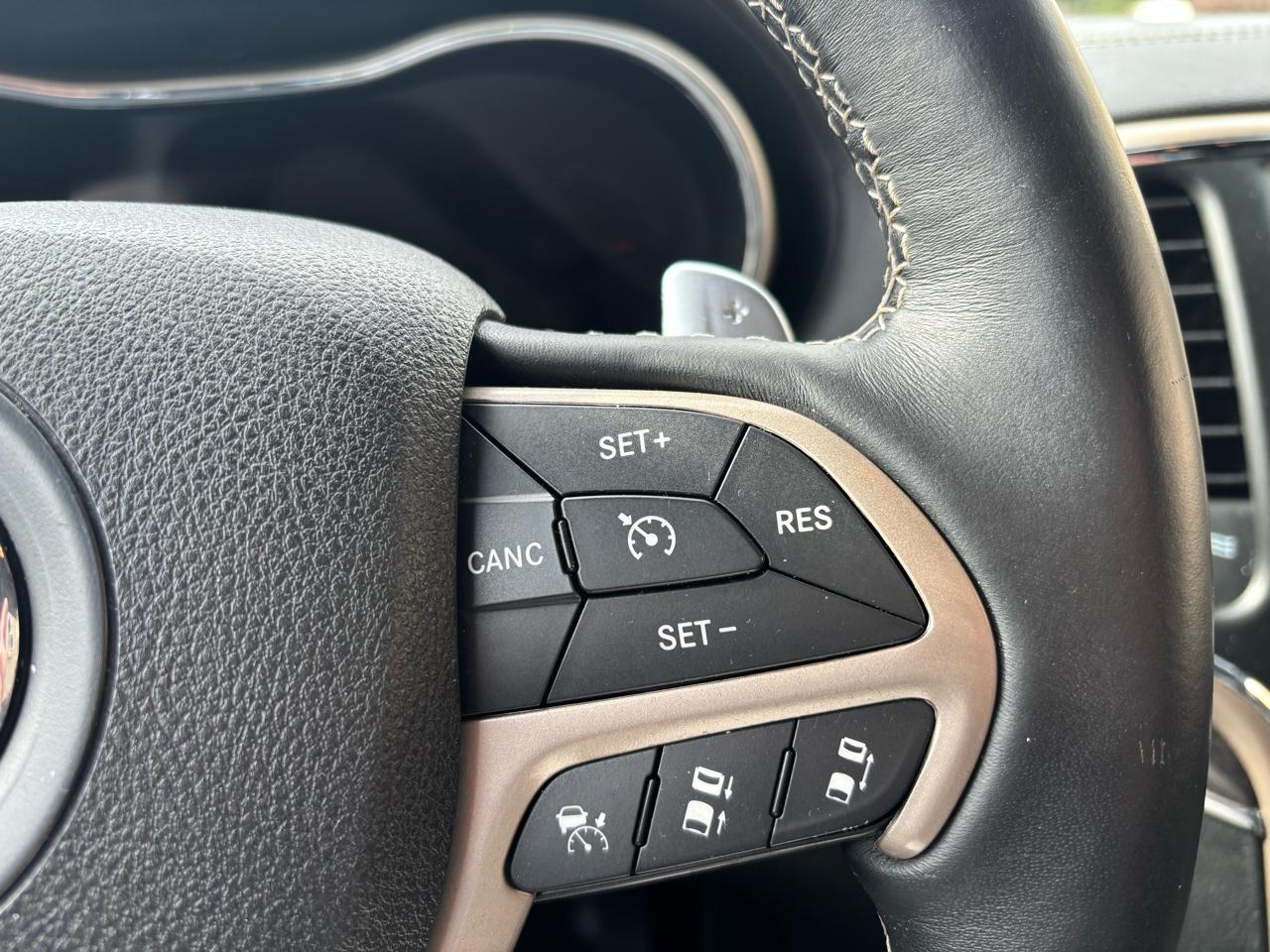 Jeep Grand Cherokee Overland 4WD 2015