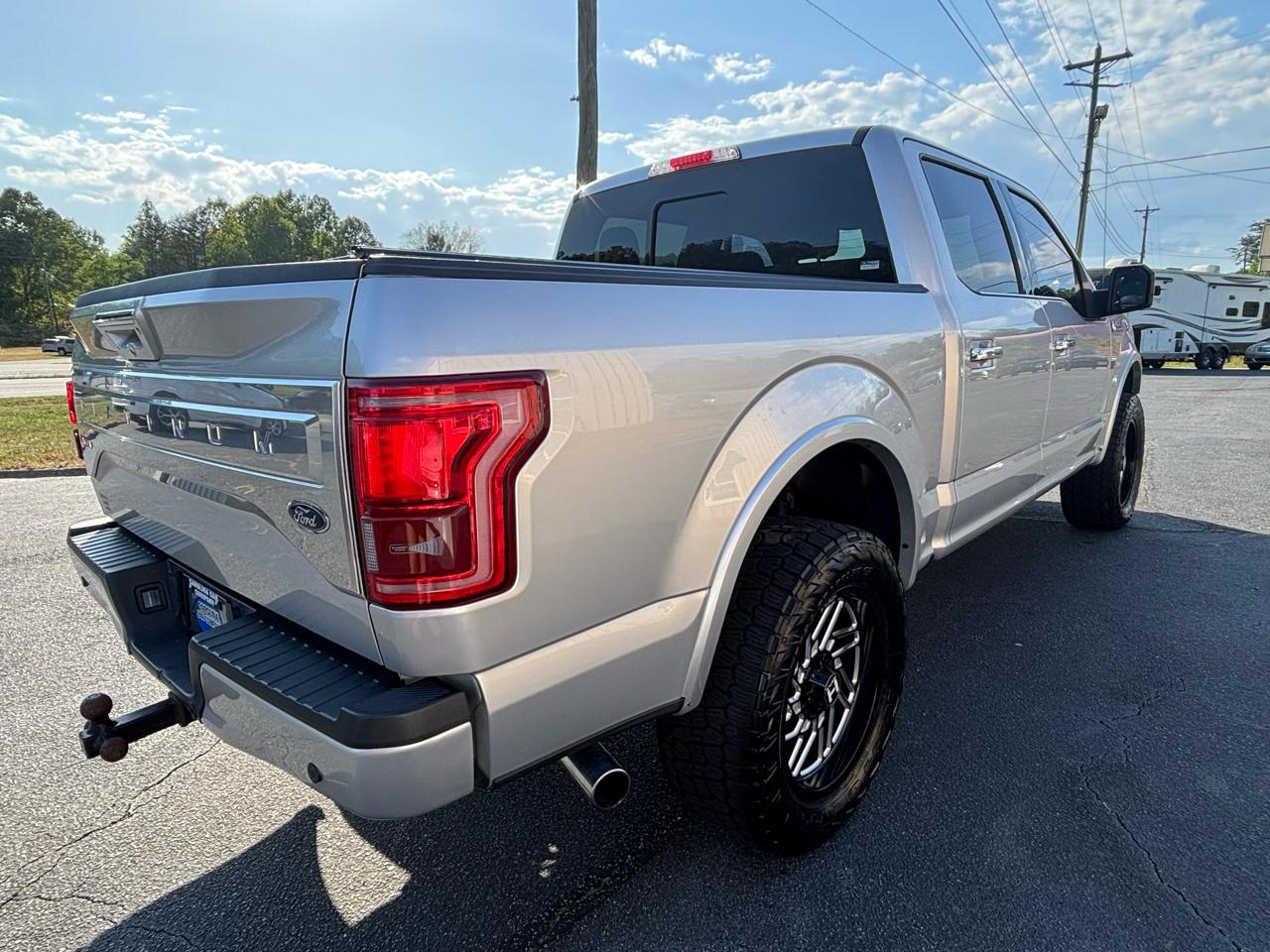 Ford F-150 Platinum SuperCrew 5.5-ft. Bed 4WD 2016