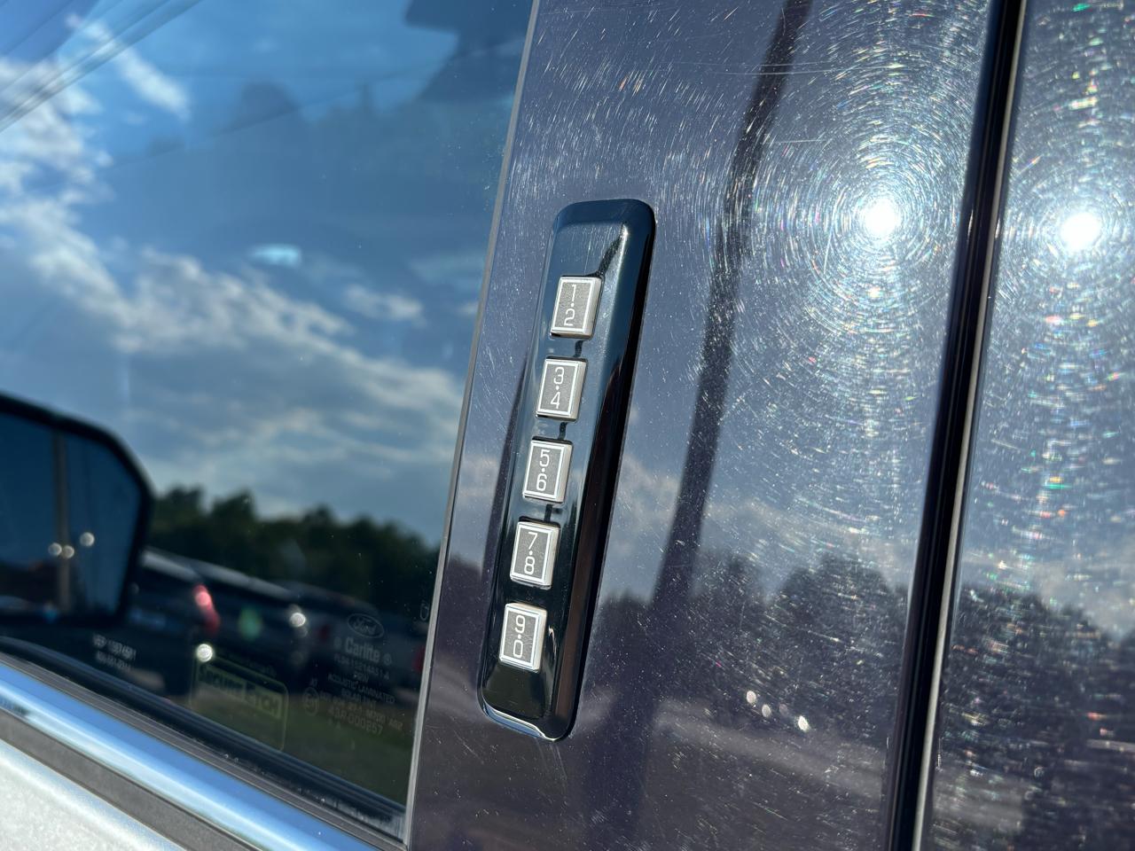 Ford F-150 Platinum SuperCrew 5.5-ft. Bed 4WD 2016