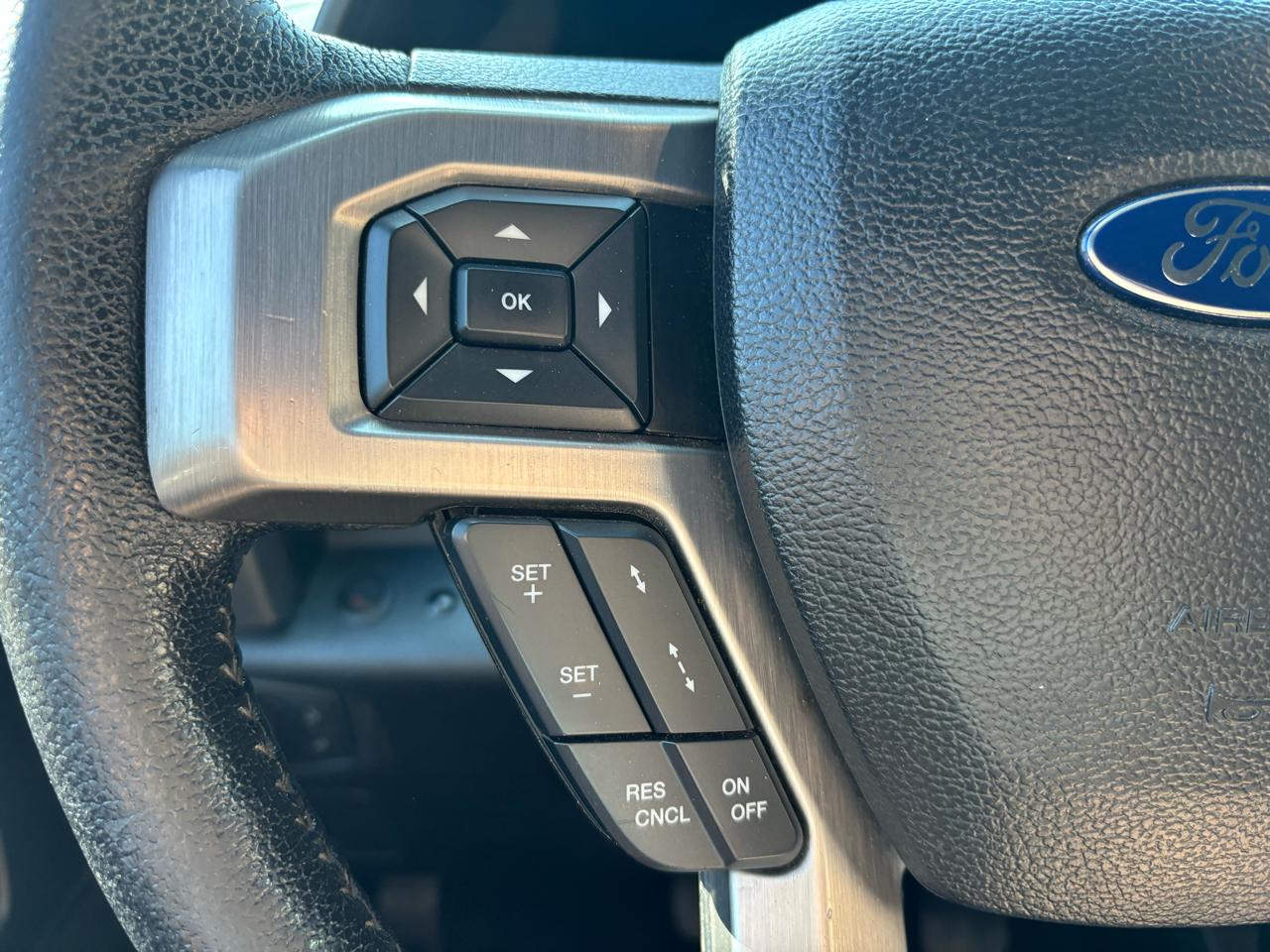 Ford F-150 Platinum SuperCrew 5.5-ft. Bed 4WD 2016