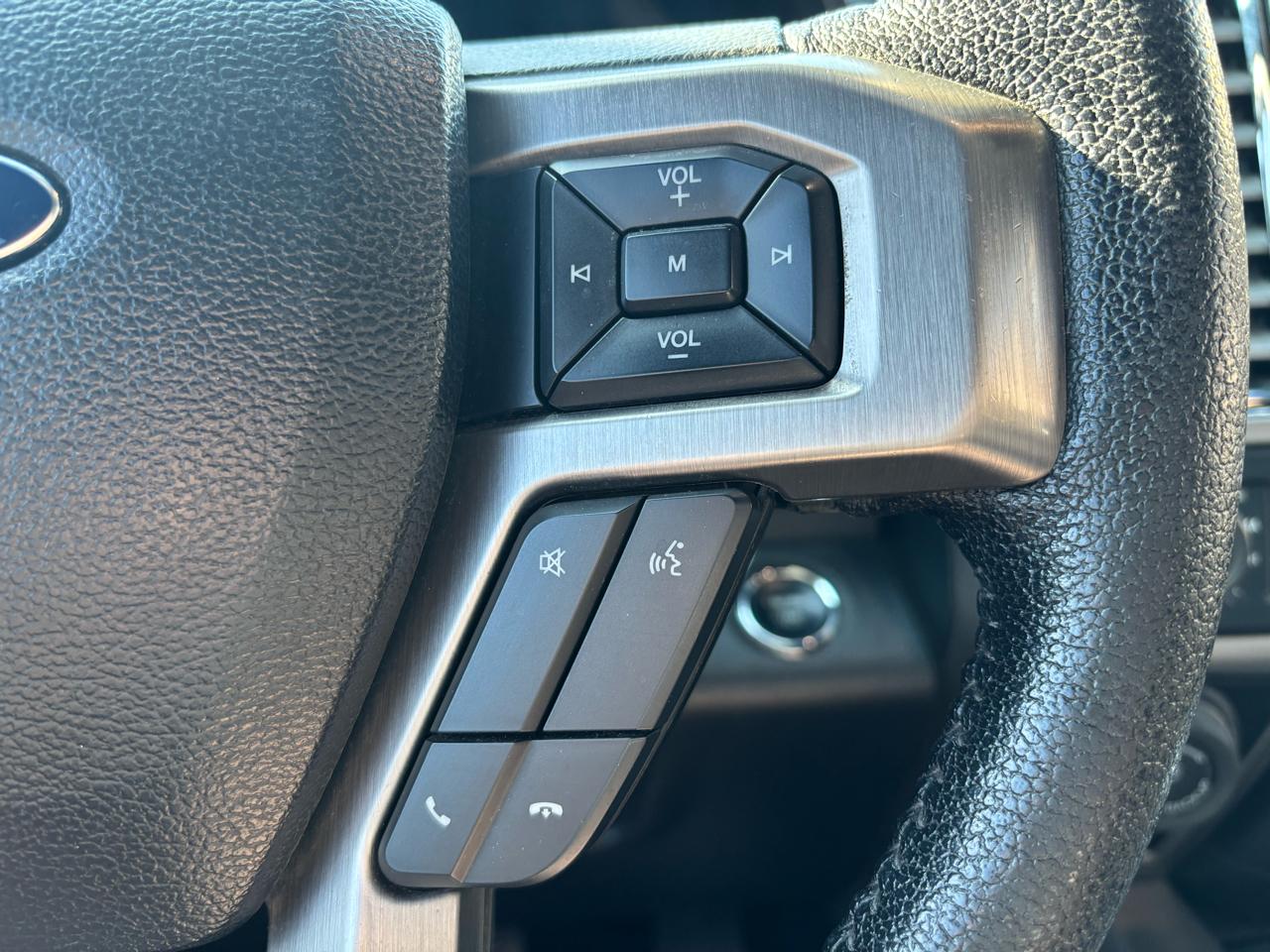 Ford F-150 Platinum SuperCrew 5.5-ft. Bed 4WD 2016