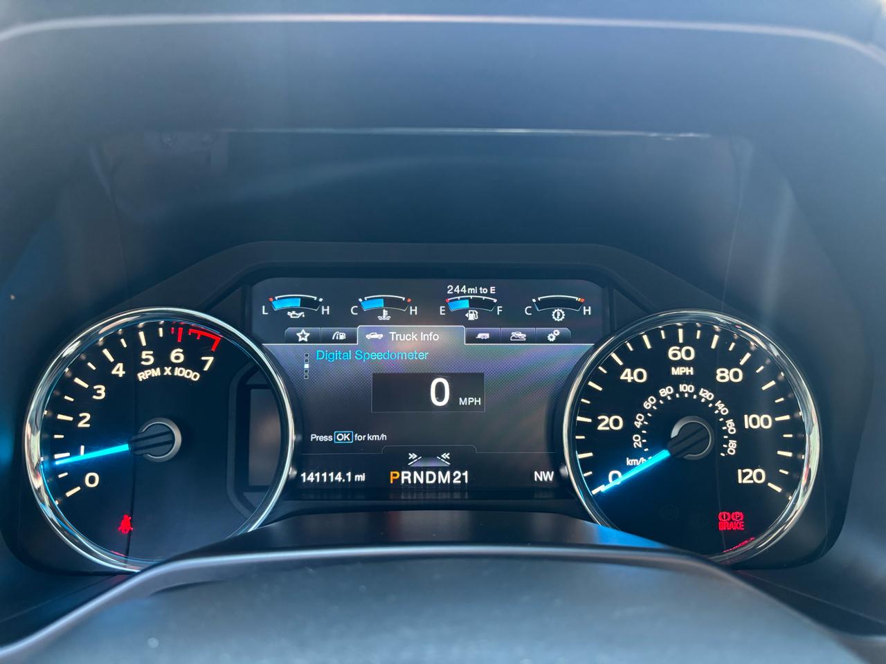 Ford F-150 Platinum SuperCrew 5.5-ft. Bed 4WD 2016