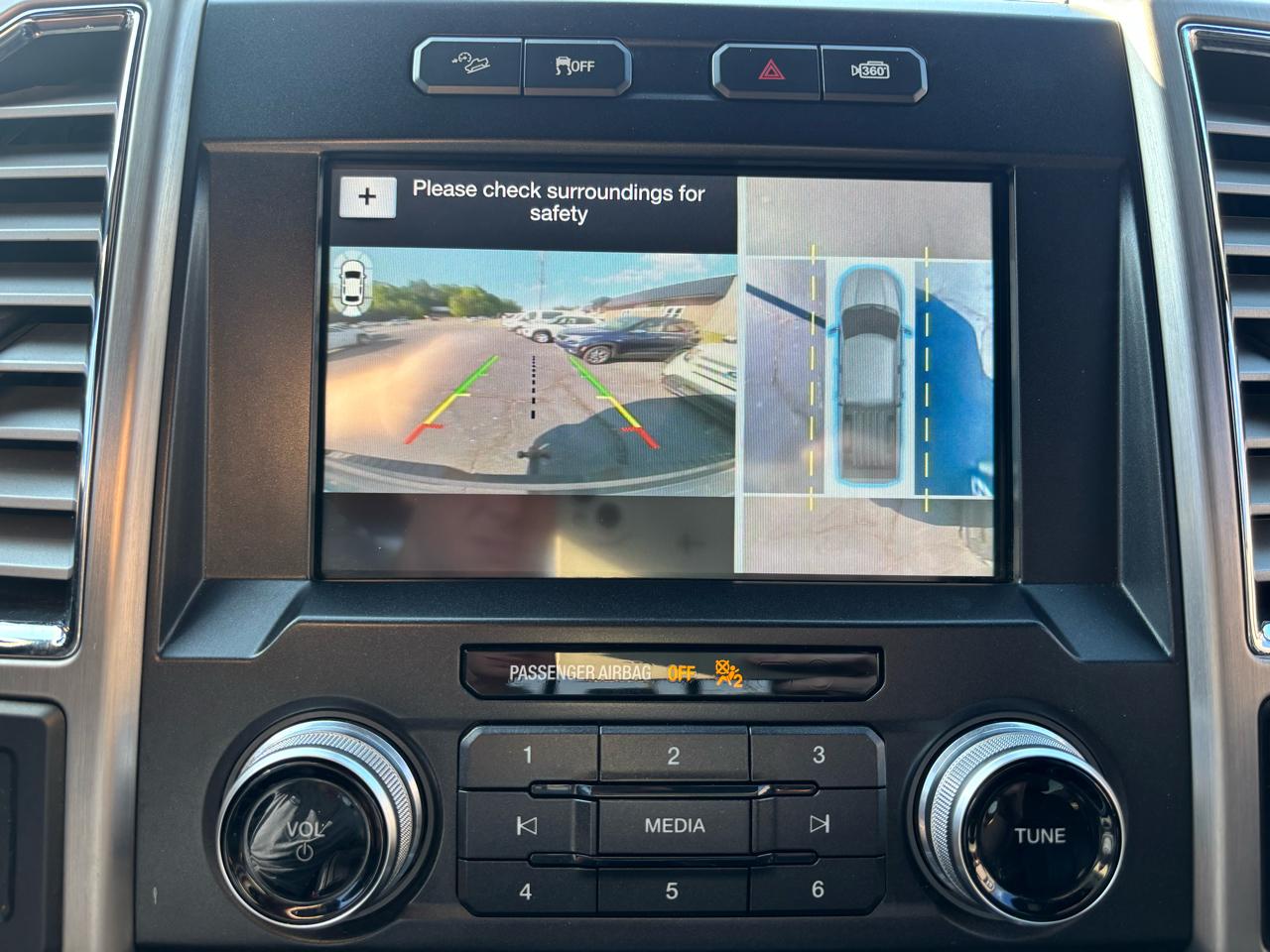 Ford F-150 Platinum SuperCrew 5.5-ft. Bed 4WD 2016