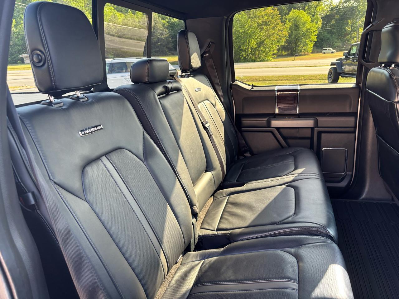 Ford F-150 Platinum SuperCrew 5.5-ft. Bed 4WD 2016