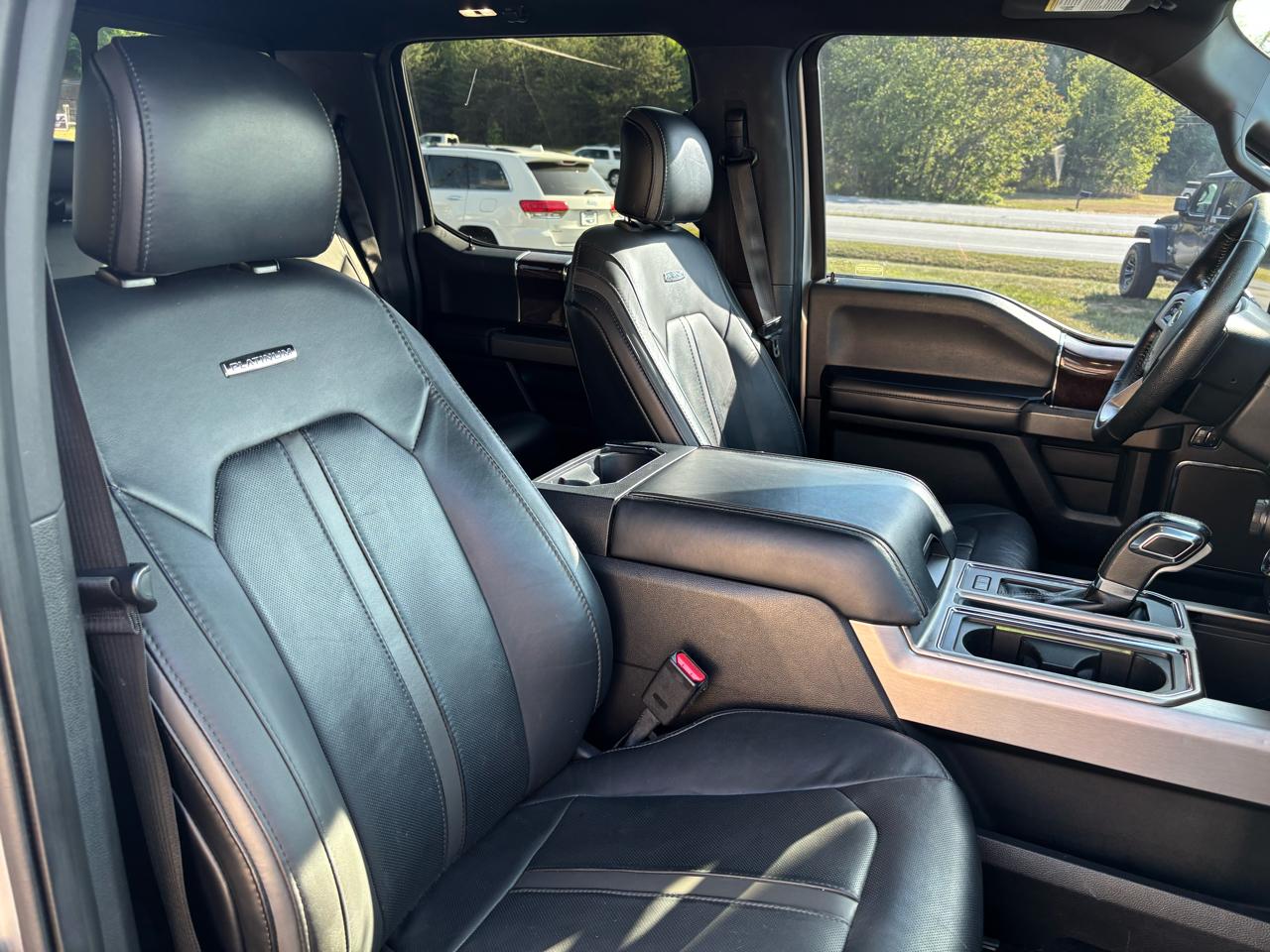 Ford F-150 Platinum SuperCrew 5.5-ft. Bed 4WD 2016