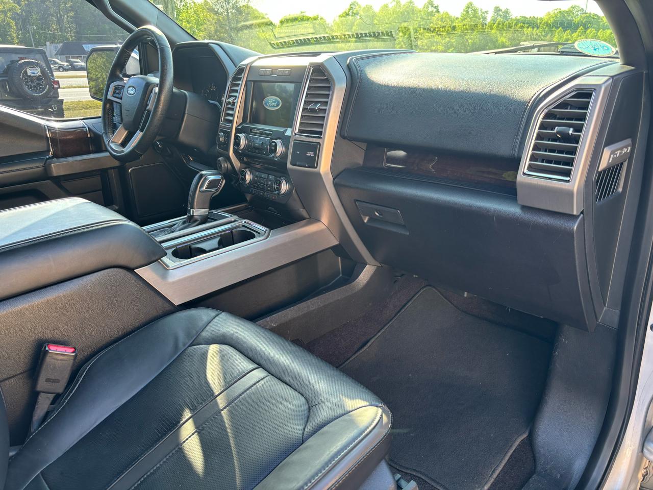 Ford F-150 Platinum SuperCrew 5.5-ft. Bed 4WD 2016