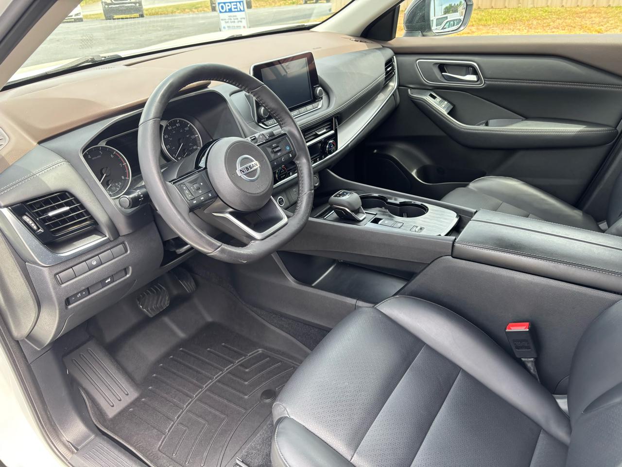 Nissan Rogue SV 2021