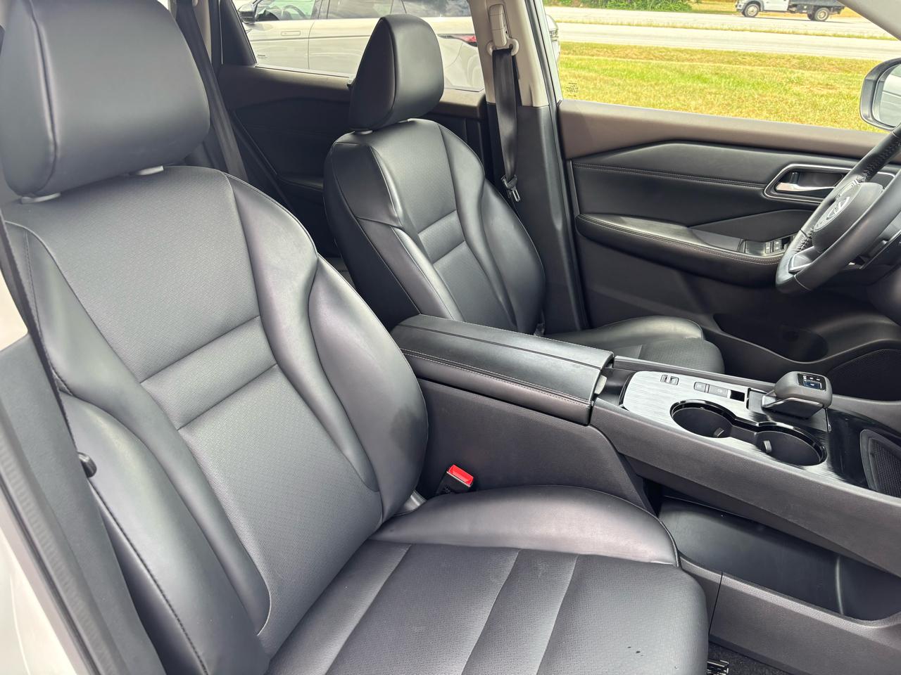 Nissan Rogue SV 2021