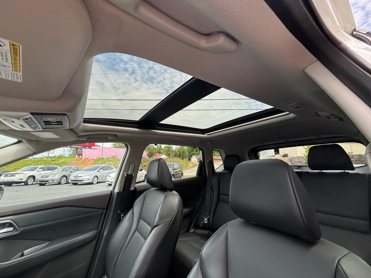 Nissan Rogue SV 2021