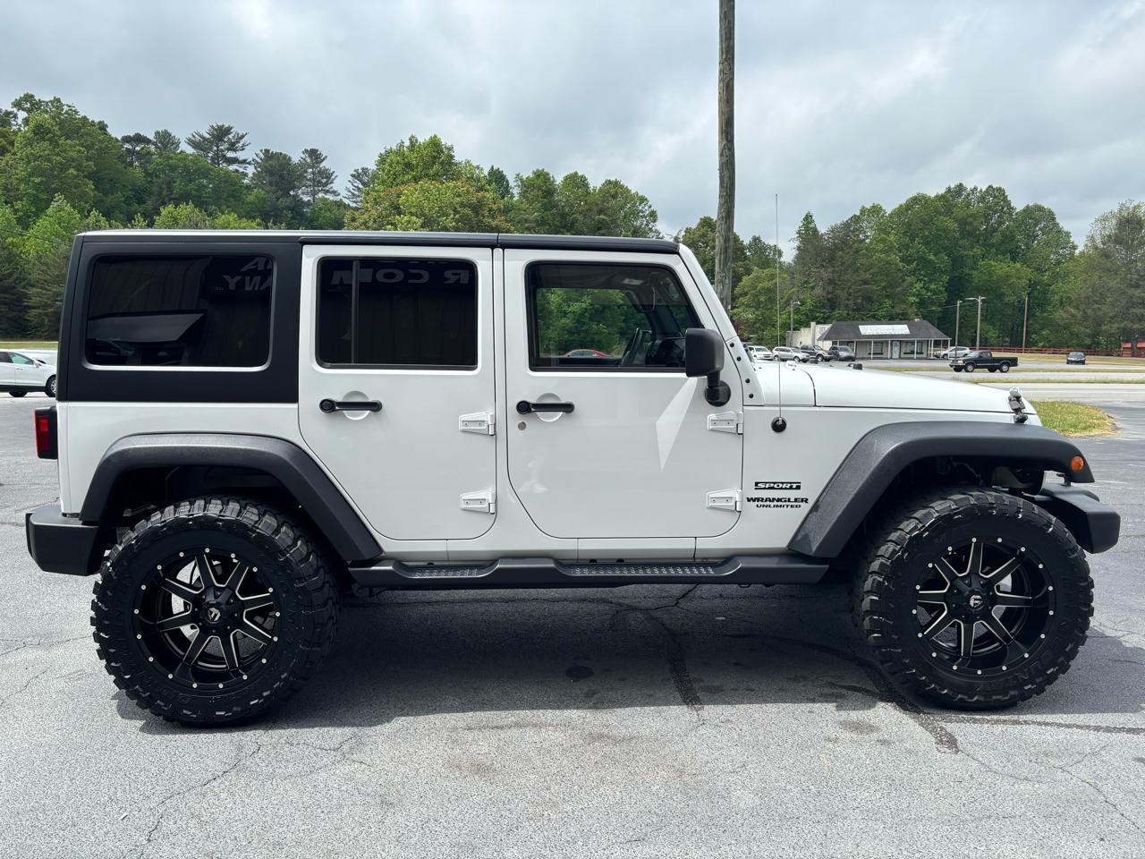 Jeep Wrangler Unlimited Sport 4WD 2013