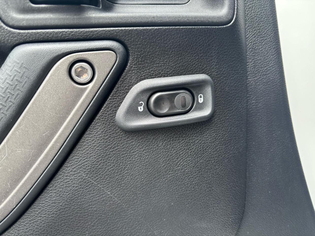 Jeep Wrangler Unlimited Sport 4WD 2013