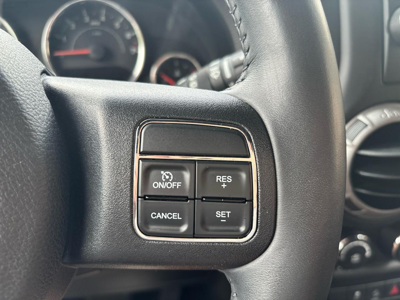 Jeep Wrangler Unlimited Sport 4WD 2013