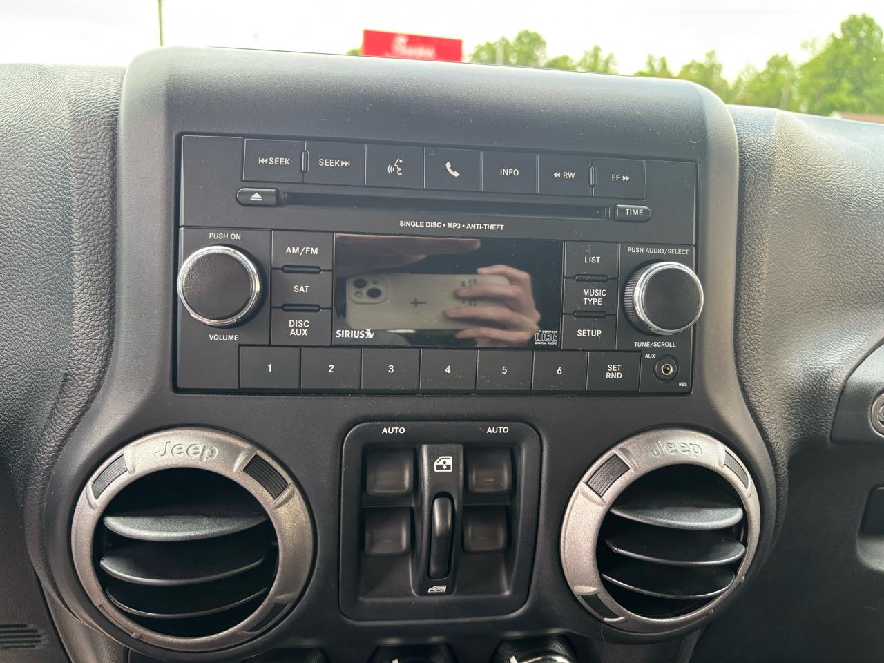 Jeep Wrangler Unlimited Sport 4WD 2013