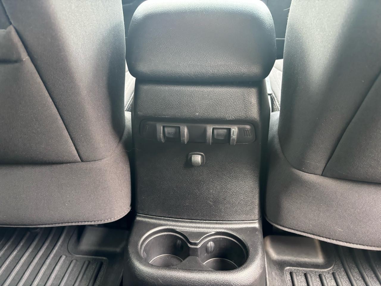 Jeep Wrangler Unlimited Sport 4WD 2013