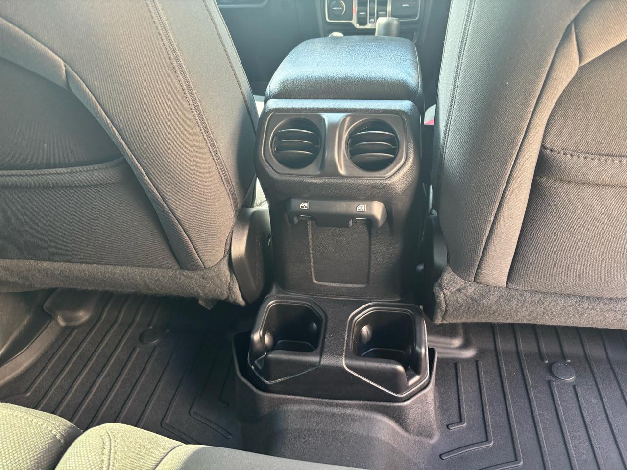 Jeep Wrangler Unlimited Sport 2020