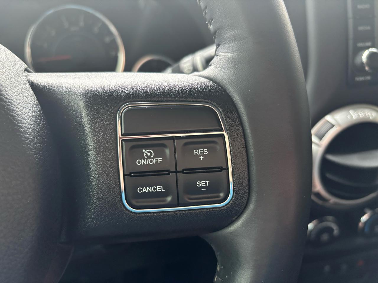 Jeep Wrangler Unlimited Sahara 4WD 2017