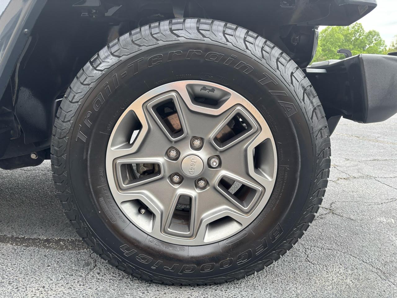 Jeep Wrangler Unlimited Sahara 4WD 2017