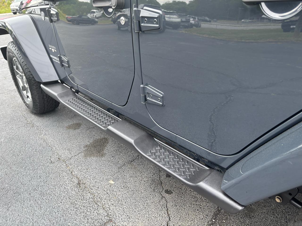 Jeep Wrangler Unlimited Sahara 4WD 2017