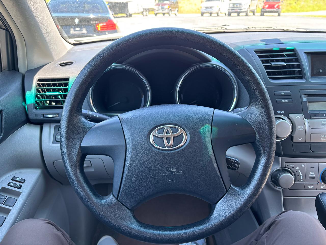 Toyota Highlander Base 4WD 2008