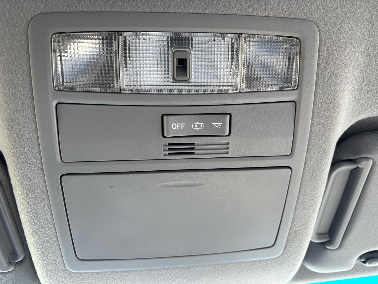 Toyota Highlander Base 4WD 2008
