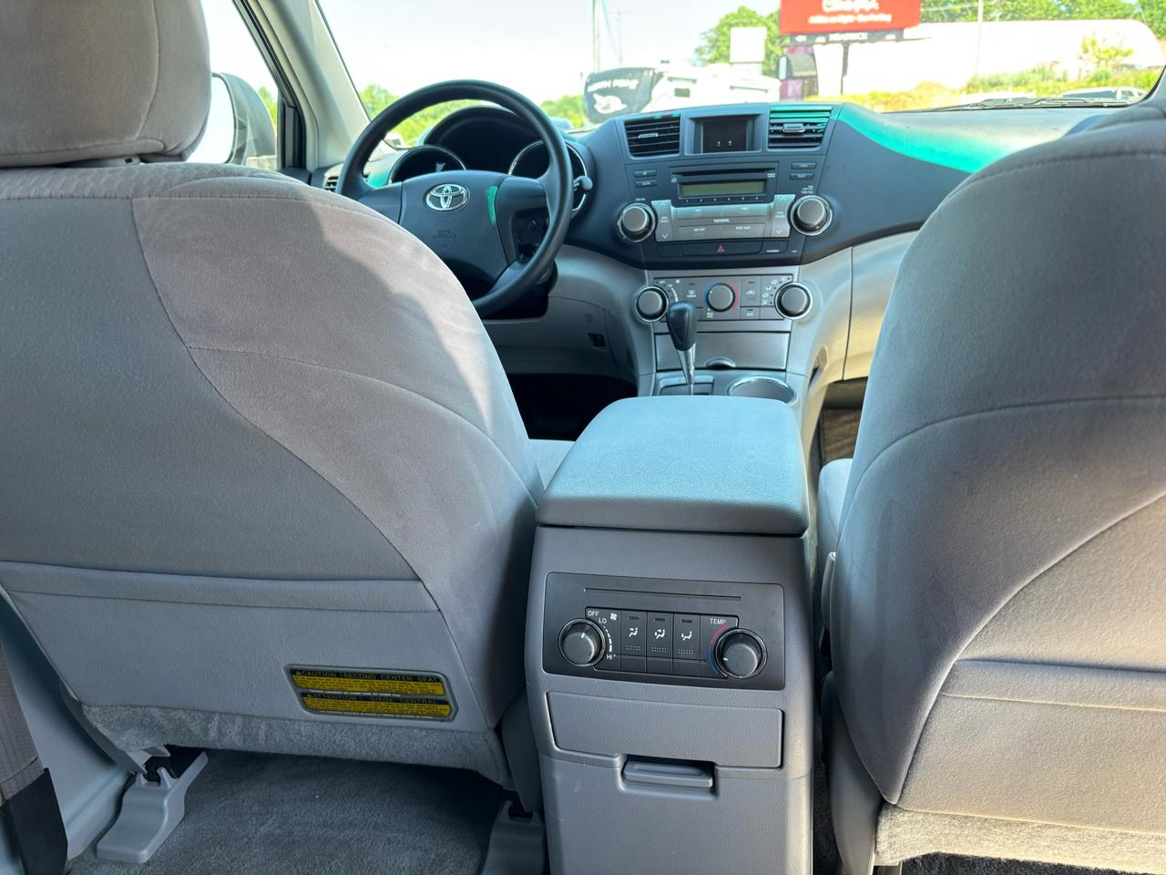 Toyota Highlander Base 4WD 2008