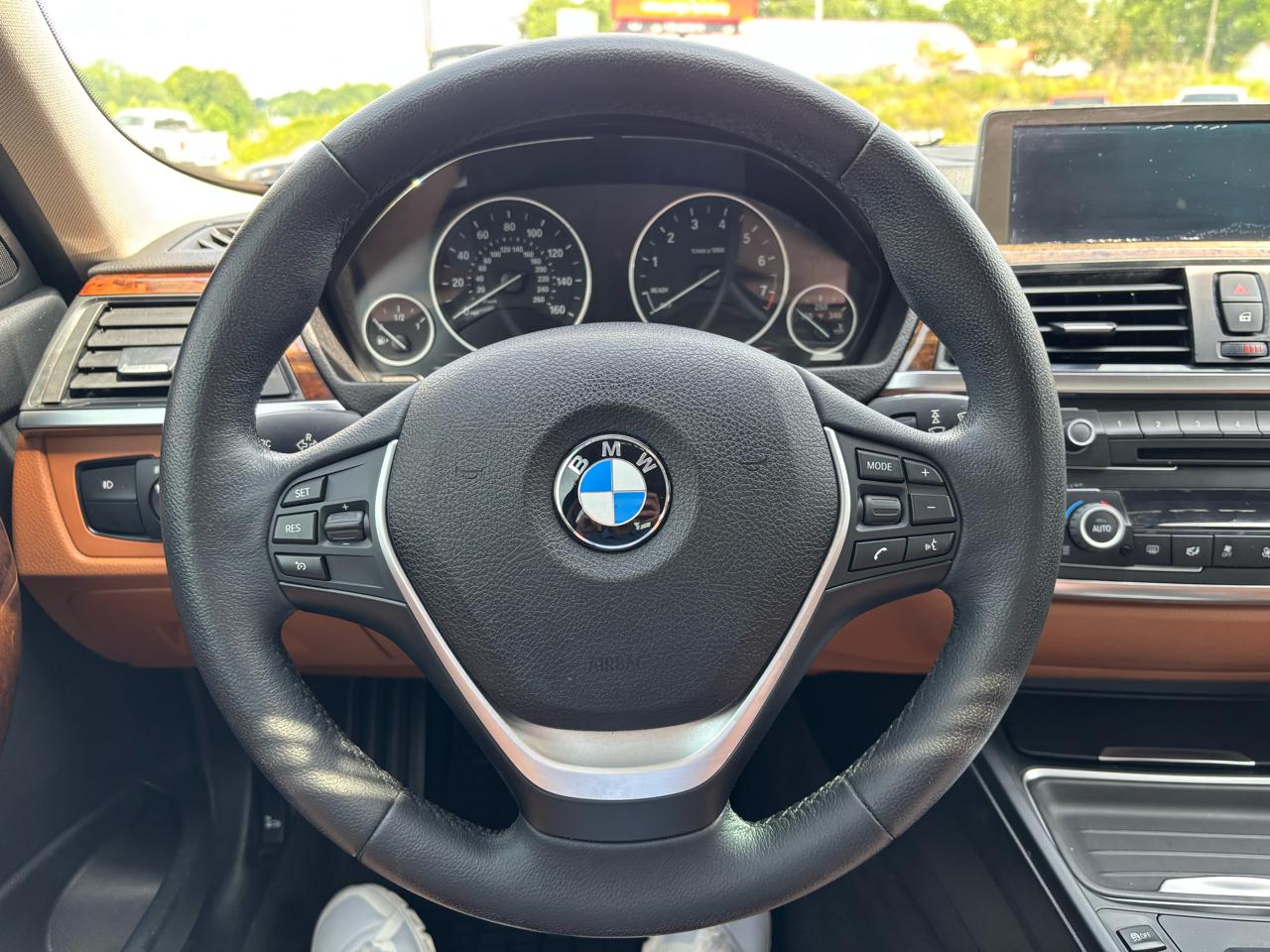 BMW 3-Series 328i Sedan 2014